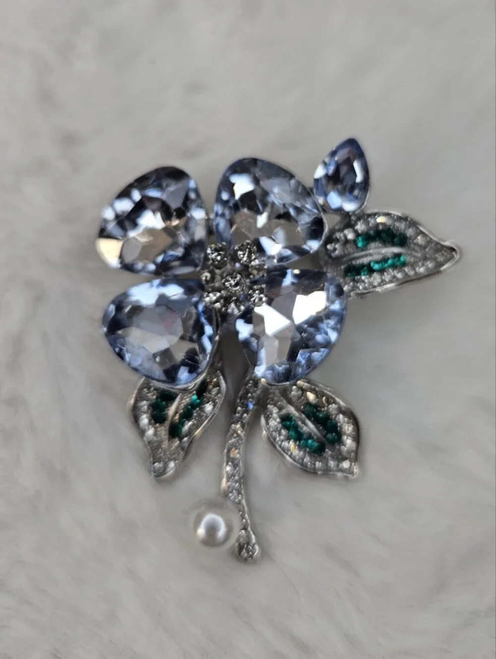 Vintage Style Crystal Flower Brooch